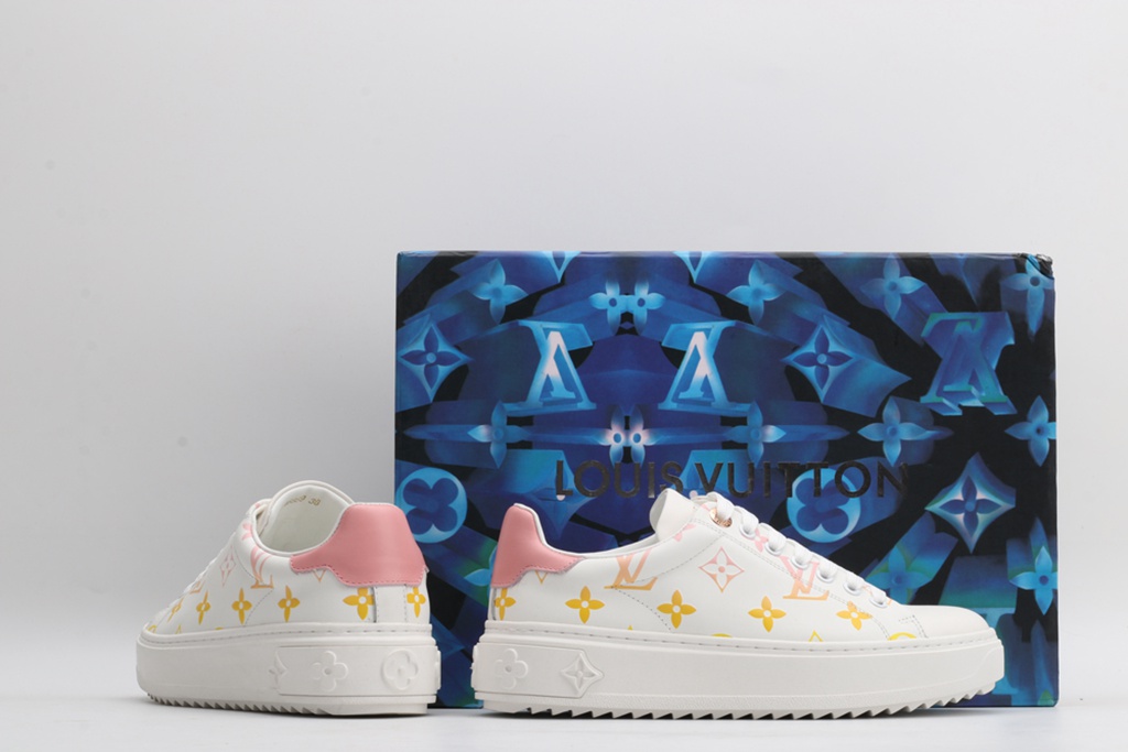 L*V SNEAKER